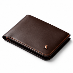 Men’s Classic Brown Leather Bifold Wallet with Contrast Stitching